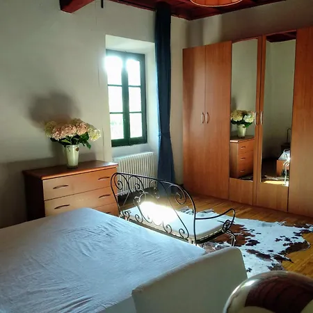 La Corte Sul App Carlotta Ameno